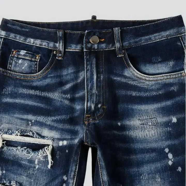 Dark-wash men's grunge jeans