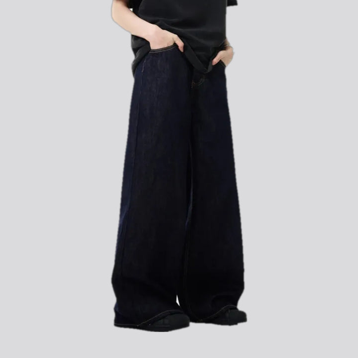 Dark fashion men's jeans